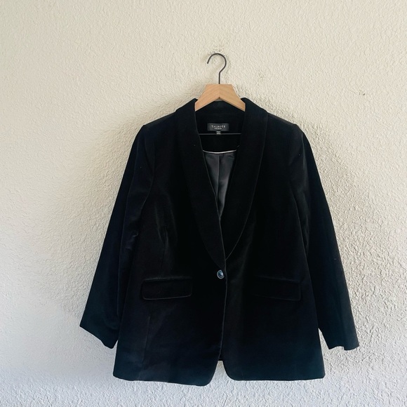Vintage Talbots Black Velvet Blazer - Picture 13 of 13